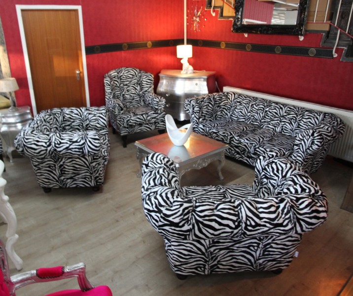 zebra wohnzimmer: Wohnzimmer Garnitur – Sofa + 3 Sessel Zebra – Luxus Barock Möbel zebra wohnzimmer: Wohnzimmer Garnitur – Sofa + 3 Sessel Zebra – Luxus Barock Möbel