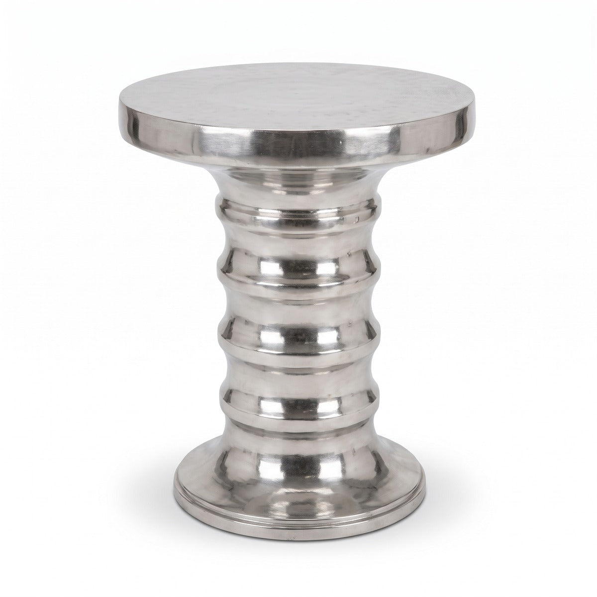 Casa Padrino Luxus Beistelltisch Silber Ø 38 x H. 48 cm - Runder Aluminium Tisch - Wohnzimmer Möbel - Luxus Möbel - Designer Möbel - Luxus Einrichtung - Designer Einrichtung (KI Studio)