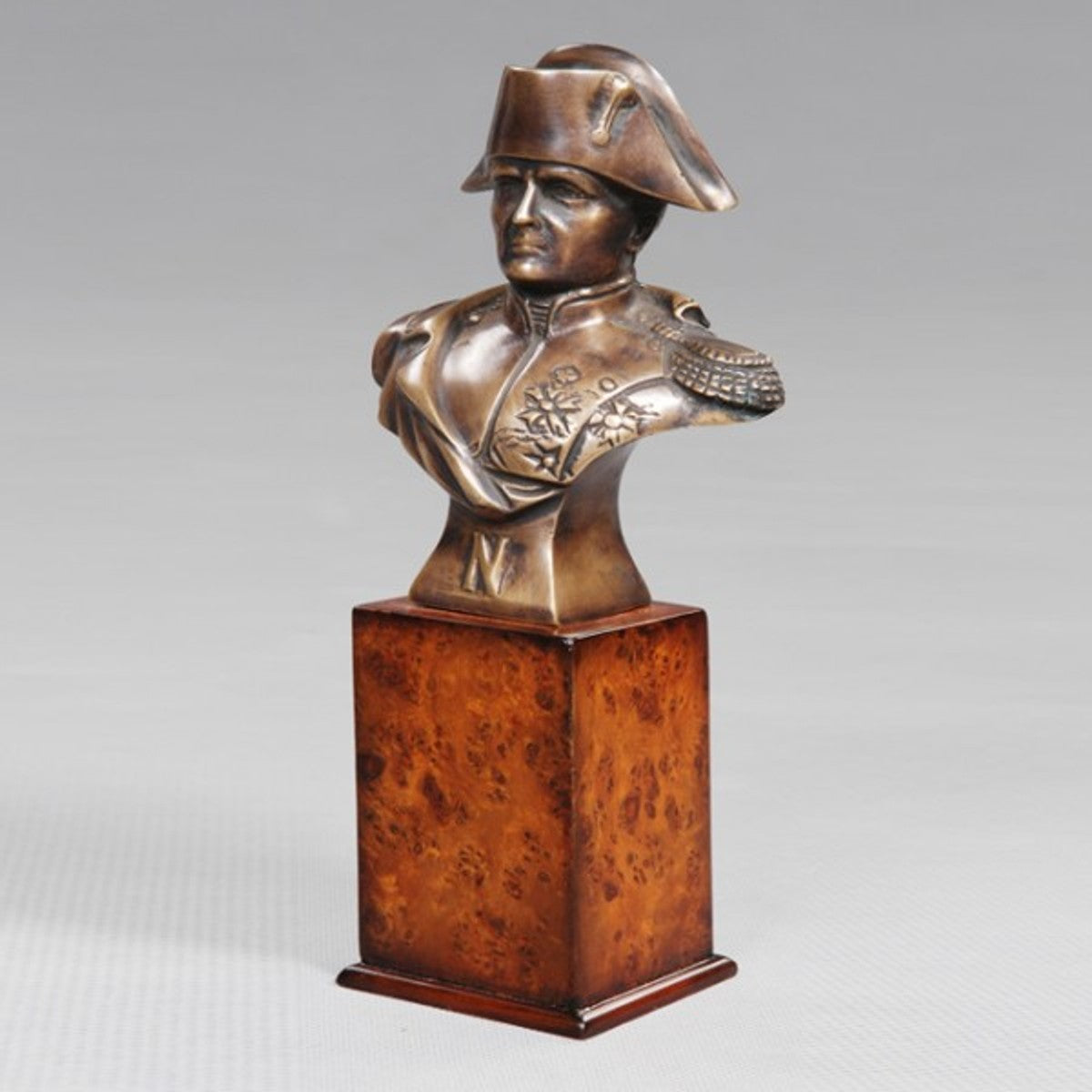 Casa Padrino Luxus Bronzefigur Napoleon auf Holzsockel - Bronze Figur Büste - Frankreich - Briefbeschwerer - 24 x 6 x 10 cm