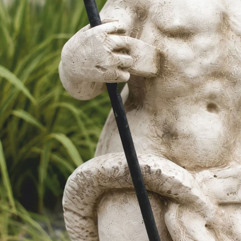 Casa Padrino Jugendstil Skulptur Neptun mit Fisch Weiß / Braun / Schwarz H. 74 cm - Garten & Terrassen Deko Figur - Made in Italy