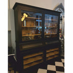 Casa Padrino Landhausstil Vitrine Schwarz / Naturfarben 195 x 70 x H. 223 cm