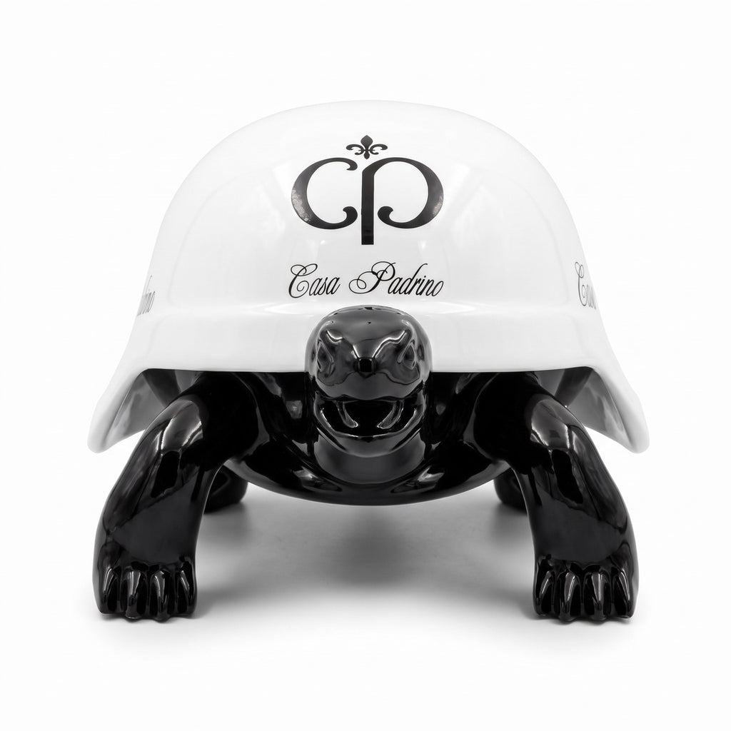 Casa Padrino Luxus Deko Figur Schildkröte Schwarz / Weiß 40 cm - Deko Skulptur (KI Studio)