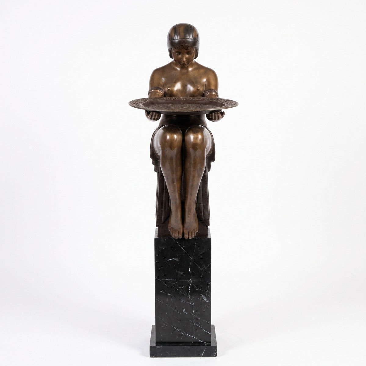 Casa Padrino Luxus Bronze Deko Skulptur Frau mit Teller Bronzefarben / Schwarz 43 x 63 x H. 145 cm - Deko Figur mit Marmorsockel - Wohnzimmer Deko - Büro Deko - Luxus Kollektion (KI weiss) 1